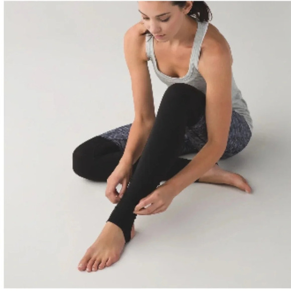 Lululemon Wunder Under Stirrup Leggings - Picture 2 of 7